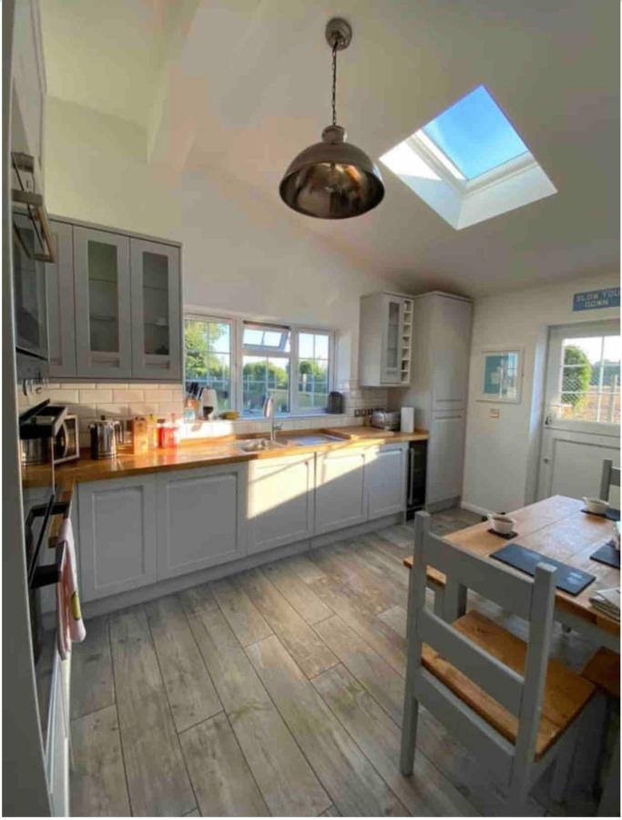 Villa Near Woodbridge The Annexe Eyke Fantastic Views With Dog Secure Garden And Paddock Exterior foto
